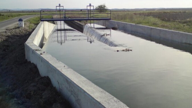 Una vía secundaria del canal de Orellana