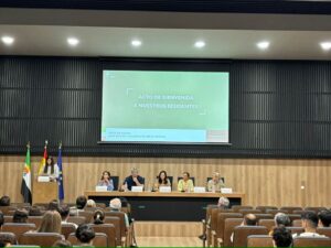 Bienvenida a los nuevos residentes del área de salud