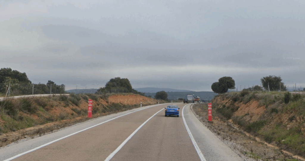 Tramo de la N430 donde se ha producido el incendio del camión