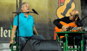 El cantaor orellanense Miguel Arnau