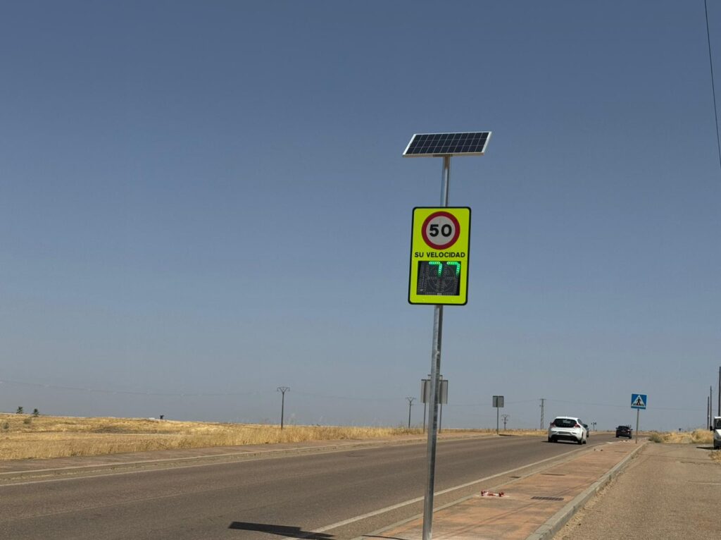Radar pedagógico en Carretera de Circunvalación de Orellana la Vieja COSTA DULCE RADIO