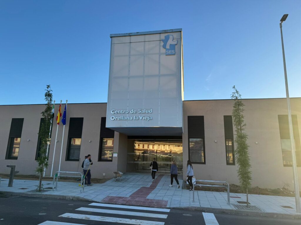 Nuevo Centro de Salud de Orellana la Vieja COSTA DULCE RADIO