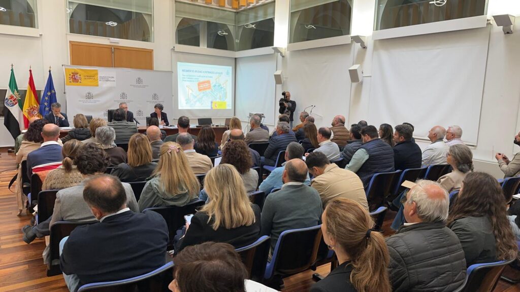 Reunión en Delegación del Gobierno