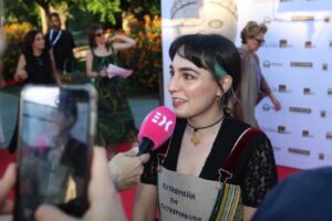 La diseñadora orellanense Laura Manuela en los premios MAX 2026 CEDIDA