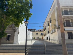 Nuevo espacio entre la Plaza de España y la Calle San Juan tras derribo de edificio antiguo COSTA DULCE RADIO